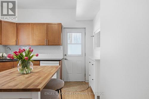 107 Rochester Street, Ottawa, ON - Indoor