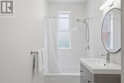 107 Rochester Street, Ottawa, ON - Indoor