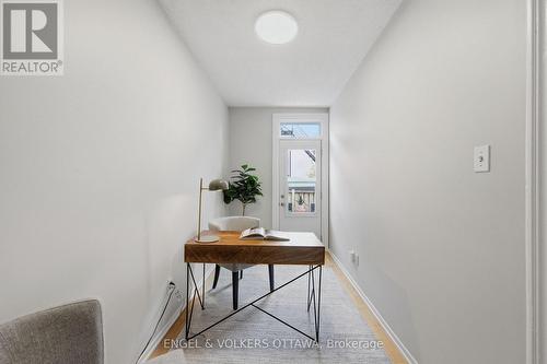 107 Rochester Street, Ottawa, ON - Indoor