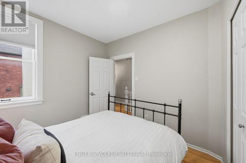 107 Rochester Street, Ottawa, ON - Indoor Photo Showing Bedroom