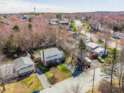4 Dunrobin Drive, Dartmouth, NS 