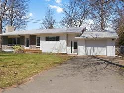 901 Carol Street  Greenwood, NS B0P 1N0