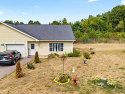 43 Kimbrough Court  Greenwich, NS B4P 0A7