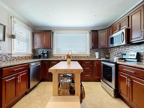 91 York St, Bridgewater, NS 