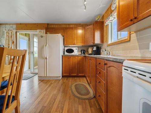 10 Sunrise Lane, Amherst Shore, NS 