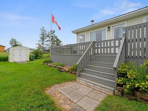 10 Sunrise Lane, Amherst Shore, NS 
