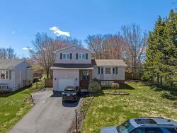 15 Auburn Drive  Cole Harbour, NS B2W 6H8