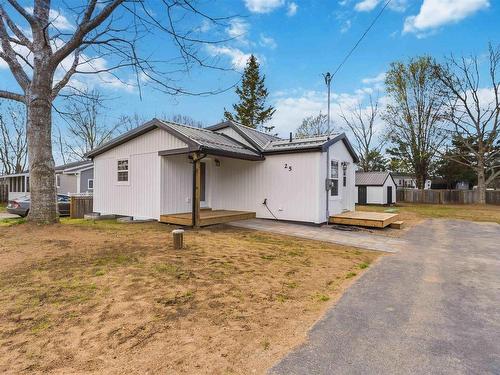 25 Brown Street  Berwick, NS B0P 1E0