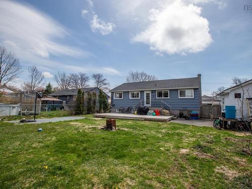 22 Ellenvale Avenue, Dartmouth, NS 