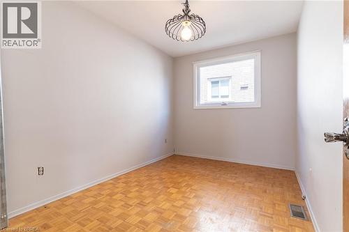 12 Summerlea Drive, Hamilton, ON - Indoor Photo Showing Other Room