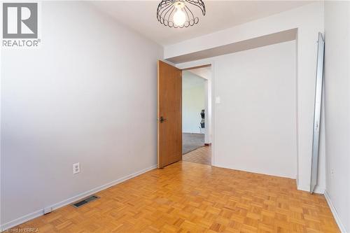 12 Summerlea Drive, Hamilton, ON - Indoor Photo Showing Other Room