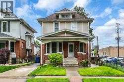 258 ELM AVENUE Windsor, ON N9A 5G8