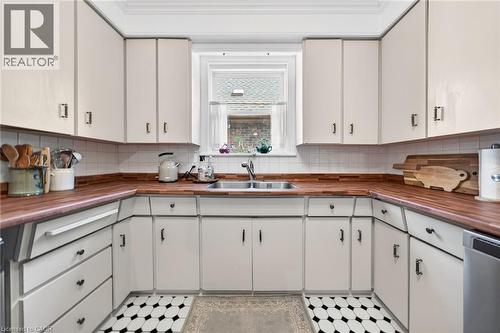 188 Wexford Avenue S, Hamilton, ON - Indoor Photo Showing Kitchen With Double Sink