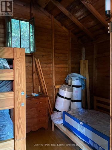 Bedrm 2 (bunks/double, new memory foam mattresses) - Apl1136E - 19 Cache Lake, South Algonquin, ON - Indoor