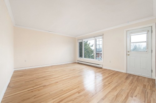 Salon - 1592 Rue Labelle, Longueuil (Le Vieux-Longueuil), QC - Indoor Photo Showing Other Room