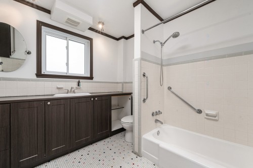 Salle de bains - 1592 Rue Labelle, Longueuil (Le Vieux-Longueuil), QC - Indoor Photo Showing Bathroom