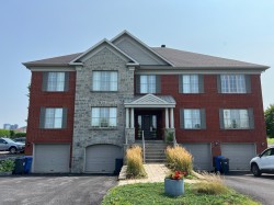 5-7655 Rue Lautrec  Brossard, QC J4Y 3H5