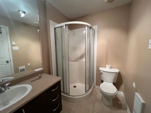 Salle de bains - 5-7655 Rue Lautrec, Brossard, QC - Indoor Photo Showing Bathroom