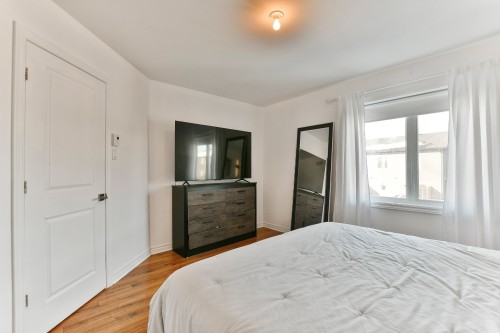 Chambre à coucher principale - 54 Rue Martin, Saint-Philippe, QC - Indoor Photo Showing Bedroom