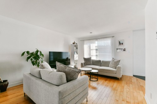 Salon - 54 Rue Martin, Saint-Philippe, QC - Indoor Photo Showing Living Room
