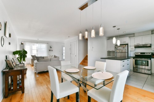Salle à manger - 54 Rue Martin, Saint-Philippe, QC - Indoor Photo Showing Dining Room