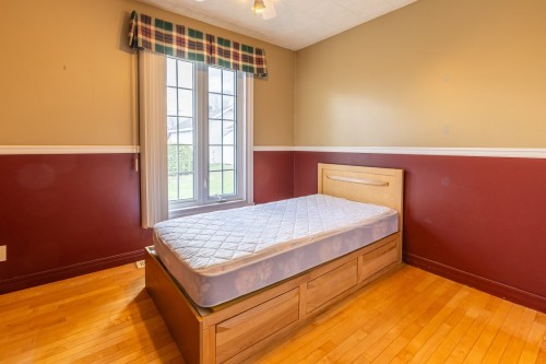 Chambre à coucher - 11 4E Avenue, Pont-Rouge, QC - Indoor Photo Showing Other Room