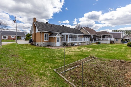 Face arrière - 11 4E Avenue, Pont-Rouge, QC - Outdoor With Deck Patio Veranda