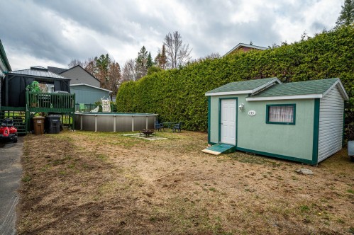Courtyard - 133 Rue Marguerite, Sainte-Agathe-Des-Monts, QC - Outdoor