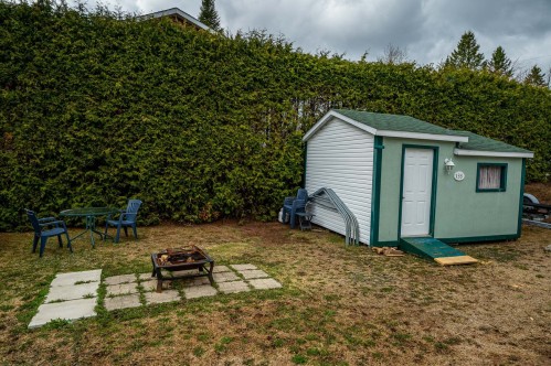 Courtyard - 133 Rue Marguerite, Sainte-Agathe-Des-Monts, QC - Outdoor