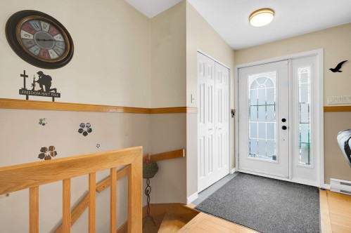Mud Room - 133 Rue Marguerite, Sainte-Agathe-Des-Monts, QC - Indoor Photo Showing Other Room