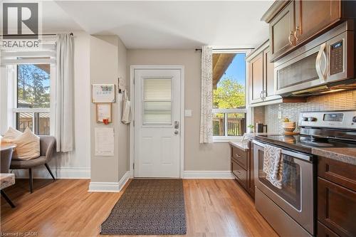 83 Province Street N, Hamilton, ON - Indoor Photo Showing Kitchen