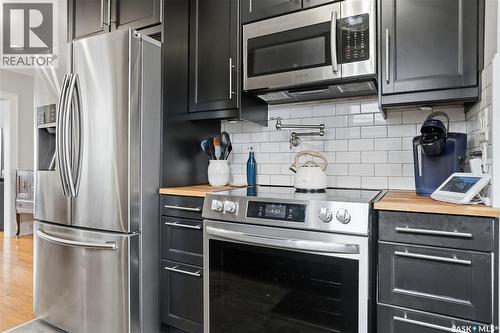 2155 Queen Street, Regina, SK - Indoor Photo Showing Kitchen With Stainless Steel Kitchen
