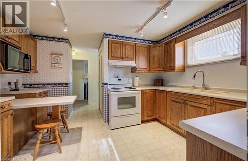 51 Underhill Crescent, Kitchener, ON - Indoor Photo Showing Kitchen
