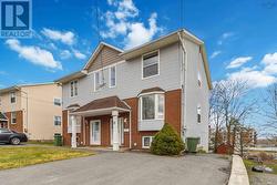 15 Collins Grove  Dartmouth, NS B2W 4G3