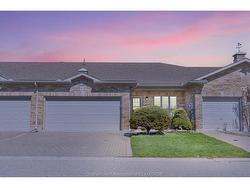 15 HOME Place Chatham, ON N7L 5P4