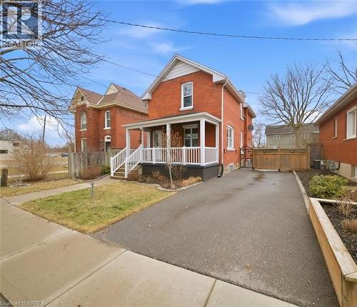 188 GRAND RIVER Avenue  Brantford, ON N3T 4X9