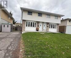 973 EIFFEL AVENUE  Ottawa, ON K2C 0J3