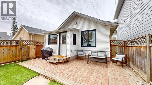 1232 2Nd Avenue N, Saskatoon, SK - Outdoor With Exterior