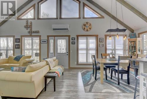 10 Lunch Point, Howley, NL - Indoor