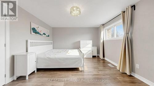 57 Longmeadow Crescent, Markham, ON - Indoor Photo Showing Bedroom