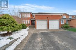 LOWER - 56 BALLARD CRESCENT Newmarket, ON L3X 1S2