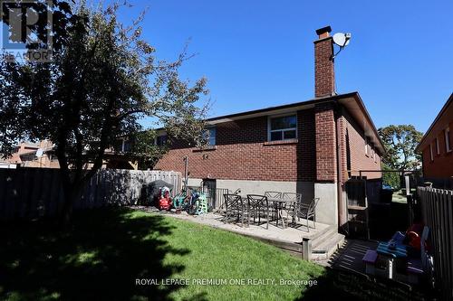 26 Royal Salisbury Way, Brampton, ON - Outdoor