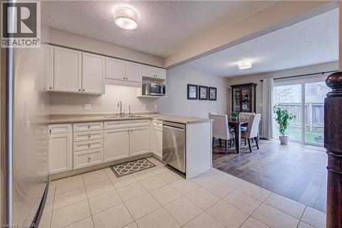 42 Fallowfield Drive Unit# 22, Kitchener, ON - Indoor Photo Showing Kitchen