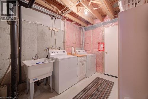 42 Fallowfield Drive Unit# 22, Kitchener, ON - Indoor Photo Showing Laundry Room