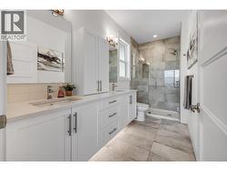Gorgeous primary bath! - 