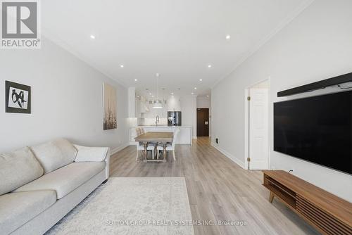 3015 - 25 The Esplanade, Toronto, ON - Indoor Photo Showing Living Room