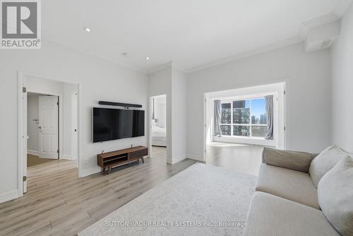 3015 - 25 The Esplanade, Toronto, ON - Indoor Photo Showing Living Room