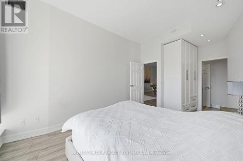 3015 - 25 The Esplanade, Toronto, ON - Indoor Photo Showing Bedroom