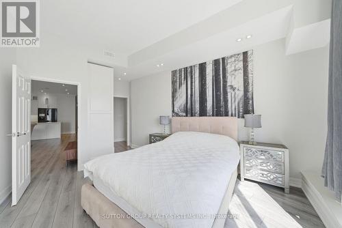 3015 - 25 The Esplanade, Toronto, ON - Indoor Photo Showing Bedroom