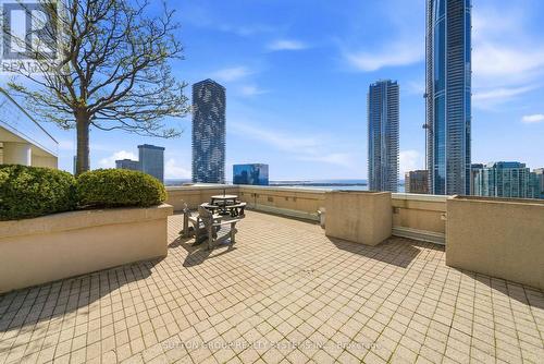 3015 - 25 The Esplanade, Toronto, ON - Outdoor